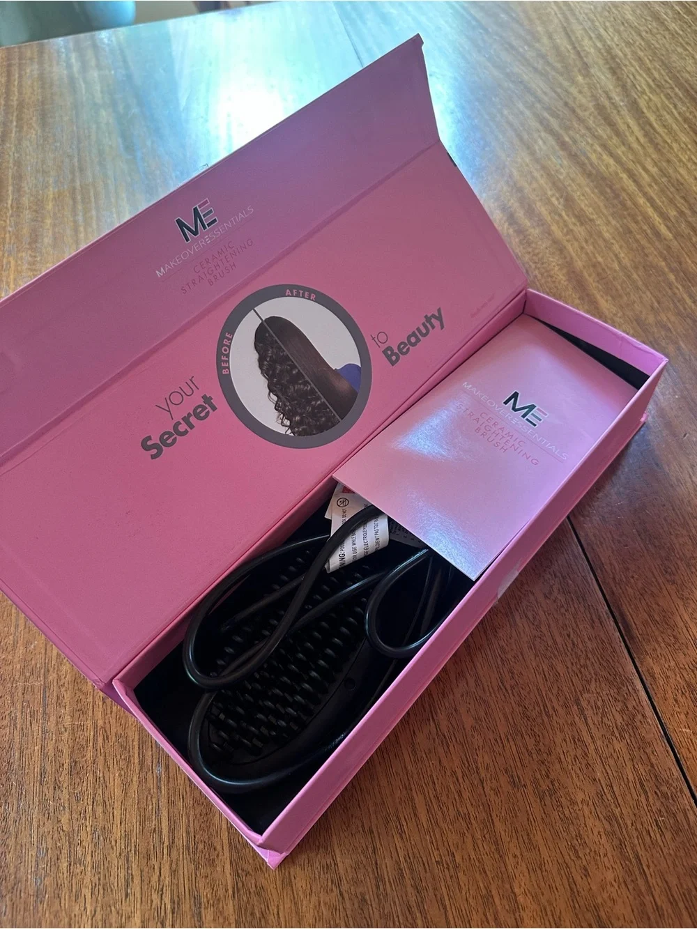 Makeover Essentials Hair Straightening Brush